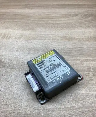 Volvo S40, V40 Airbag control unit/module 953530052E 0285001146