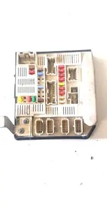 Renault Scenic II - Grand scenic II Fuse module 9650618480-00