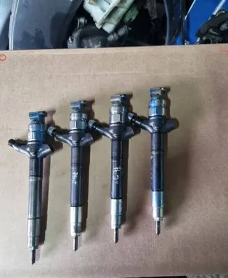 Toyota Auris 150 Fuel injector 236700R050 07J01240