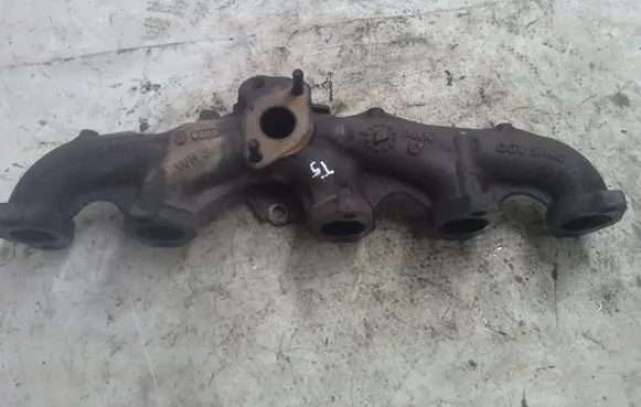 Volkswagen Transporter - Caravelle T5 Exhaust manifold 070258033F