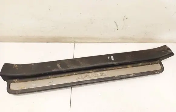 Toyota Avensis T250 Front sill trim cover 6791405050
