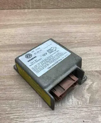 Volkswagen PASSAT B3 Airbag control unit/module 357959656 5WK4083