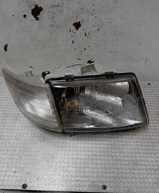 Mercedes-Benz Vito Viano W638 Headlight/headlamp 6388201961