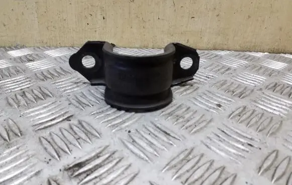 BMW 5 F10 F11 Sway bar bush bracket, front 31306796971 6796971