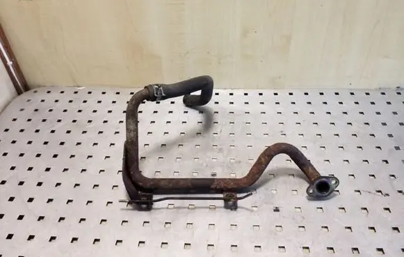 Toyota Land Cruiser (J120) Engine coolant pipe/hose