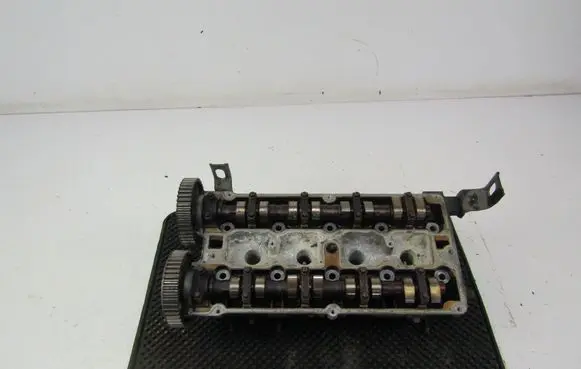 Opel Zafira A Engine head 
