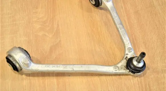 Jaguar XF X250 Front lower control arm/wishbone