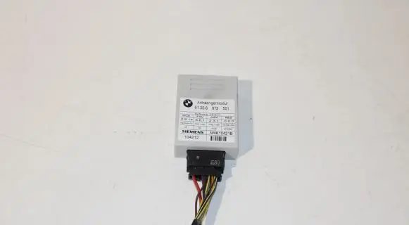 BMW 5 E60 E61 Tow bar trailer control unit/module 6972501