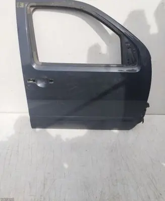 Nissan Navara Front door
