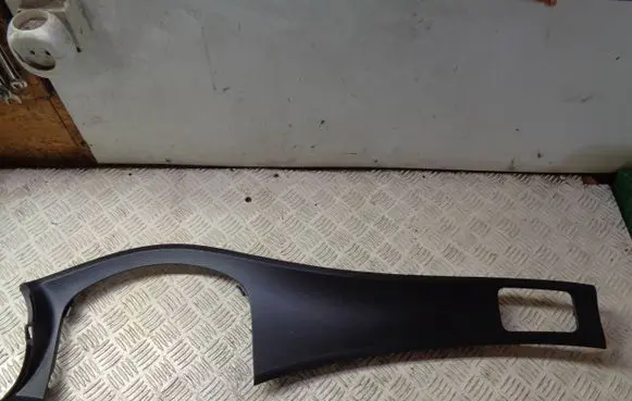 Nissan Pulsar Panel trim 684P23ZL0A