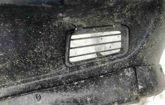 Volvo S40, V40 Front bumper lower grill