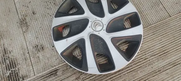 Citroen C3 Picasso R16 wheel hub/cap/trim 9673481880
