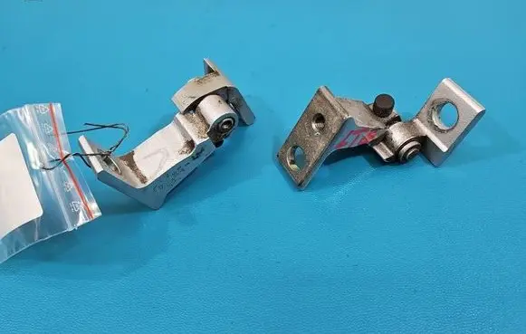 Volkswagen PASSAT B8 Rear door hinge set 8V5833403C IMPRK1571333
