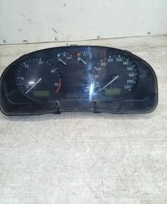 Volkswagen PASSAT B5 Speedometer (instrument cluster) 09051940090