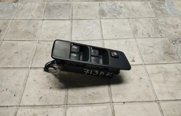 Subaru Forester SF Electric window control switch