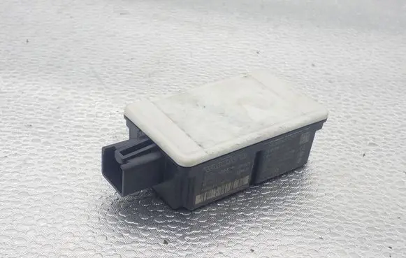 Volvo C30 Door central lock control unit/module 31252983 S180036003H