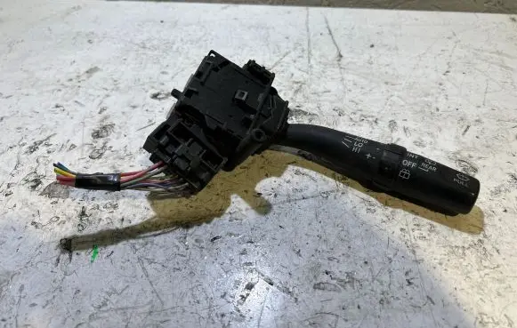 Toyota Corolla Verso AR10 Wiper control stalk 173654