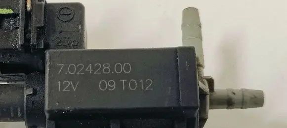 Jaguar XF X250 Turbo solenoid valve 70242800 09T012