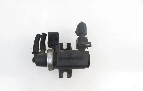 BMW 3 E46 Valve vacuum 72279600 2247906
