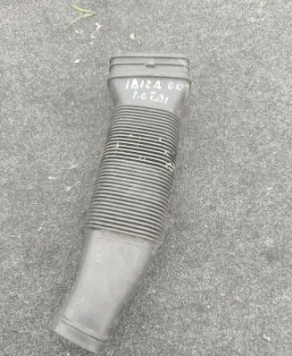 Skoda Fabia Mk2 (5J) Air intake duct part 6R0129618