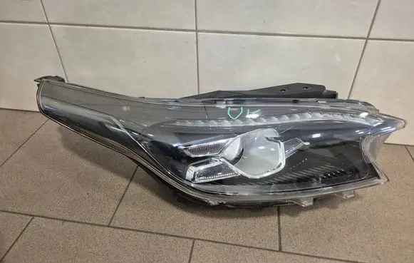 KIA Xceed Headlight/headlamp 92102J7XXX 92102J7310