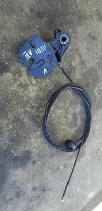 Audi A3 S3 8V Engine bonnet/hood lock release cable 8T2823633
