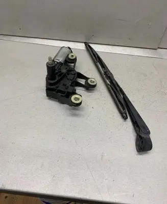 Ford Fiesta Rear window wiper motor 2S61A17K441AB 404736B