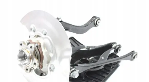 BMW 4 G22 G23 G24 G26 Rear wheel hub spindle/knuckle 6879523