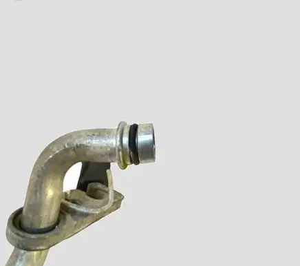 Toyota Avensis T270 Air conditioning (A/C) pipe/hose