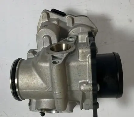 Jaguar XE Throttle body valve JDE38249