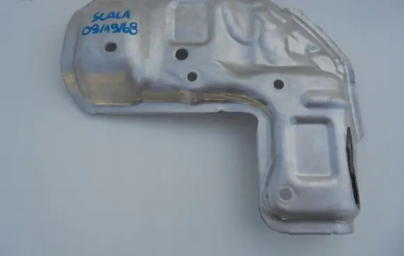 Skoda Scala Heat shield in engine bay 04C253041H