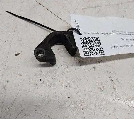 BMW 5 E60 E61 Fuel Injector clamp holder 