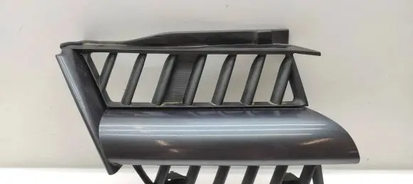 Mitsubishi Outlander Front bumper upper radiator grill MN175978