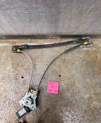 Citroen Jumpy Front door window regulator with motor 