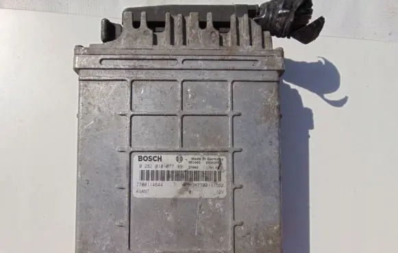 Renault Scenic I Engine control unit/module 7700114644