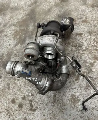 Mercedes-Benz E W212 Turbo A6510906180 50221582 10009700076