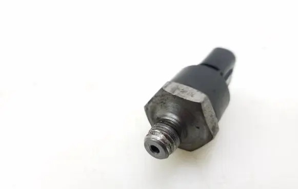 Toyota Auris 150 Sensor 8353028010