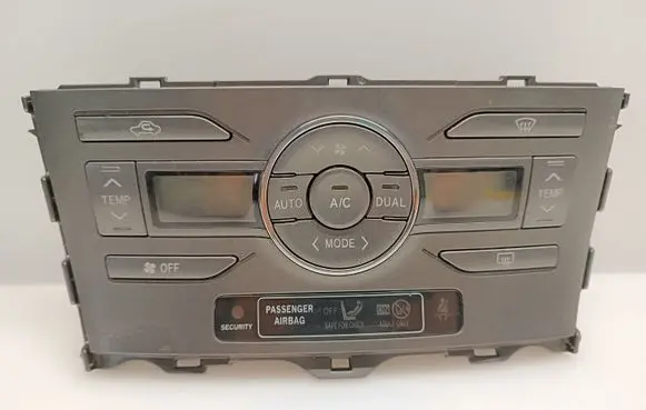 Toyota Auris 150 Climate control unit 5590002220B 61100XG0A