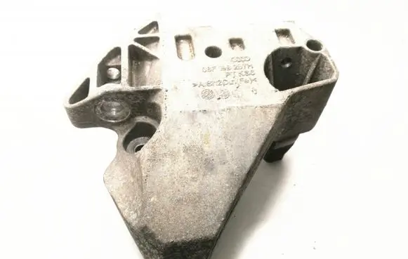 Audi TT TTS Mk2 Engine mounting bracket 06F199207H