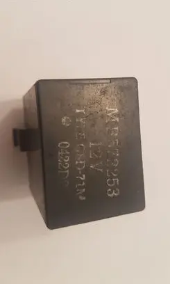 Mitsubishi Pajero Sport I Other relay MB572253