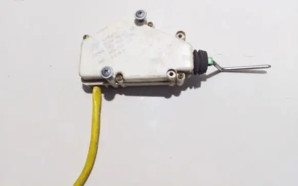 Volkswagen Sharan Central locking motor 95VW9B241AB 7m0959775c