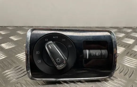 Skoda Superb B6 (3T) Light switch 3T0941431B