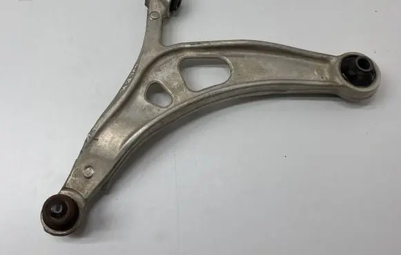 Subaru Outback (BT) Front lower control arm/wishbone 