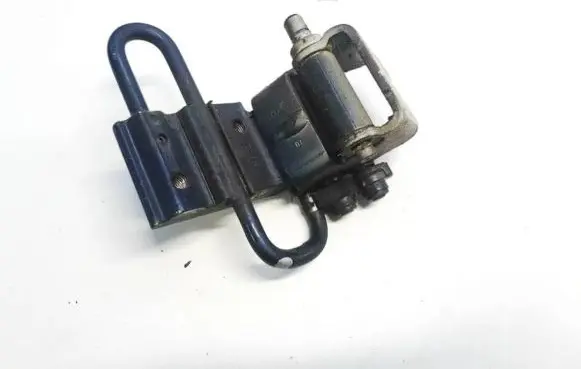 Audi A4 S4 B7 8E 8H Rear door lower hinge 8E0833411E
