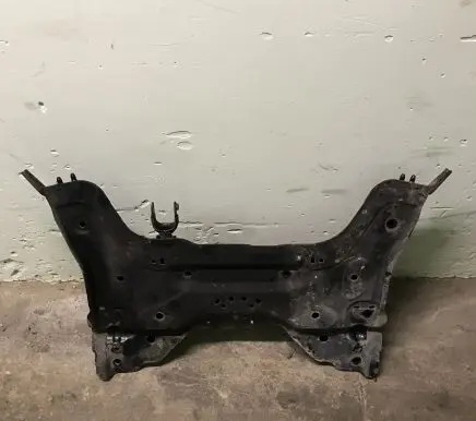 Peugeot 5008 Front subframe