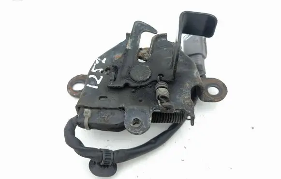 Lexus CT 200H Engine bonnet/hood lock/catch
