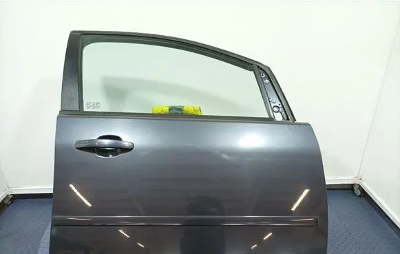 Ford Grand C-MAX Front door