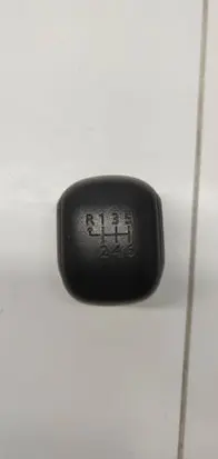 Peugeot 208 II Gear selector 
