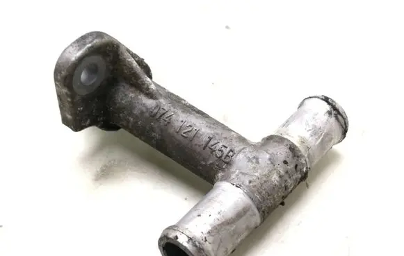 Volkswagen Transporter - Caravelle T4 Engine coolant pipe/hose 074121145B