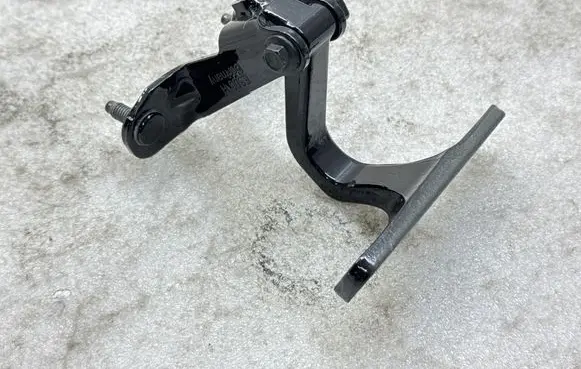 Tesla Model Y Tailgate/trunk/boot hinge 170513698A